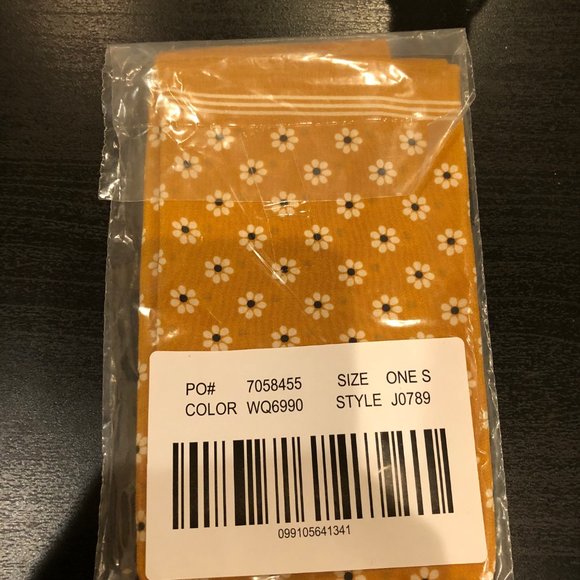 NWOT Madewell Silk Bandana Gold - Picture 5 of 5